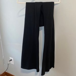 aire black flair leggings never worn